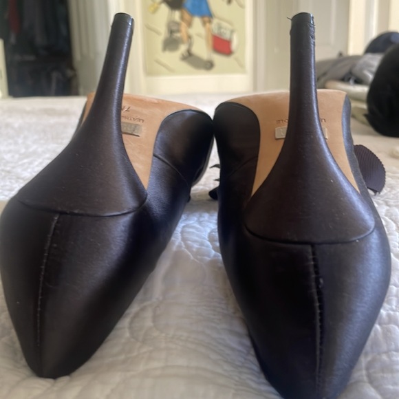 Badgley Mischka brown satin pumps with grosgrain ribbon bow. - Picture 7 of 8